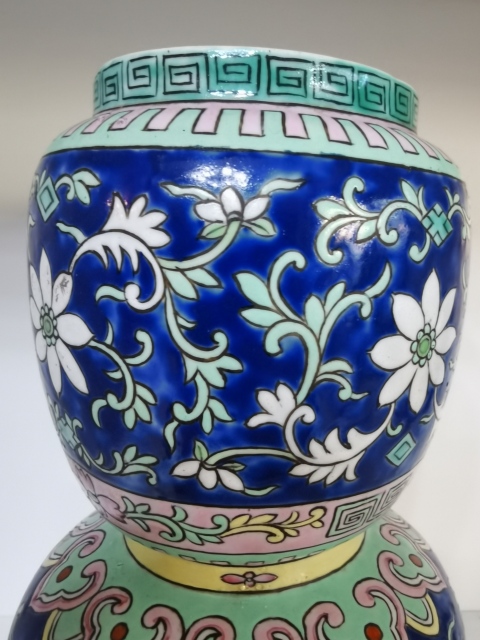 古玩陶瓷晚清?藍料彩纏枝花卉花插拍賣,當前價格1188元