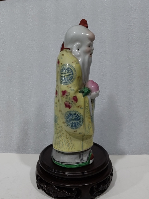 古玩陶瓷雙11秒殺粉彩壽星人物塑像拍賣,當前價格0元