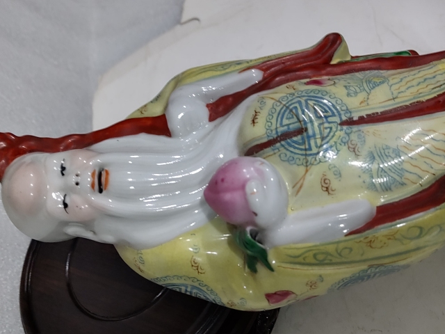 古玩陶瓷雙11秒殺粉彩壽星人物塑像拍賣,當前價格0元