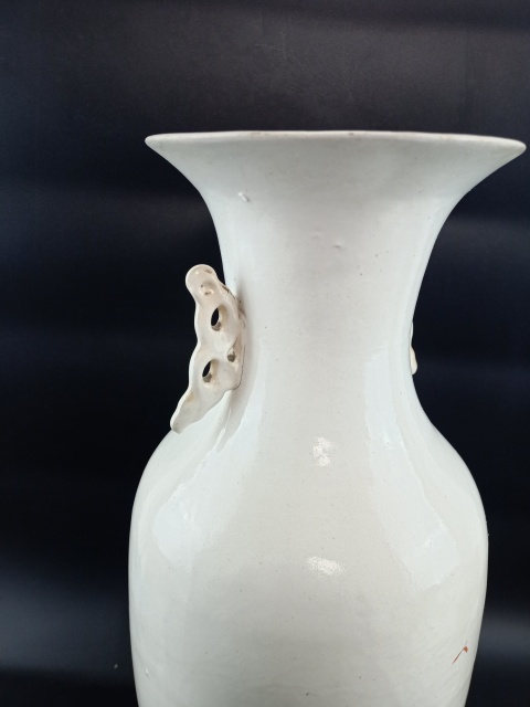 古玩陶瓷【民國】粉彩花鳥紋雙耳撇口瓶【傳世佳品】拍賣，當(dāng)前價(jià)格0元
