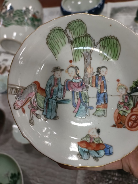 古玩陶瓷晚清同治粉彩長(zhǎng)亭送別碟拍賣,當(dāng)前價(jià)格4500元