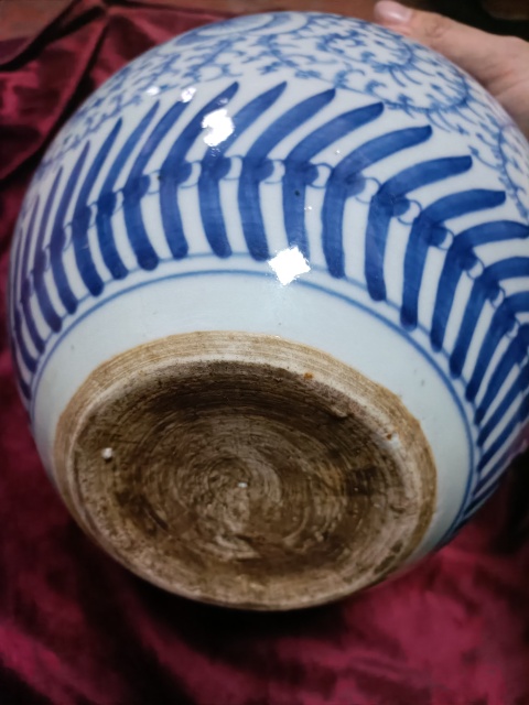古玩陶瓷纏枝花卉紋青花缸拍賣,當前價格6888元