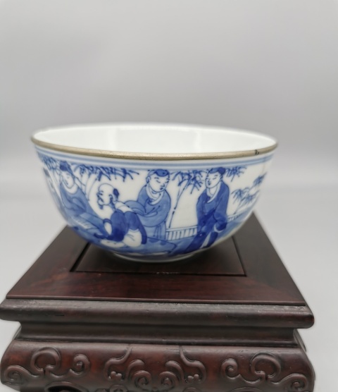 古玩陶瓷晚清光緒青花人物臥足碗拍賣，當前價格3500元