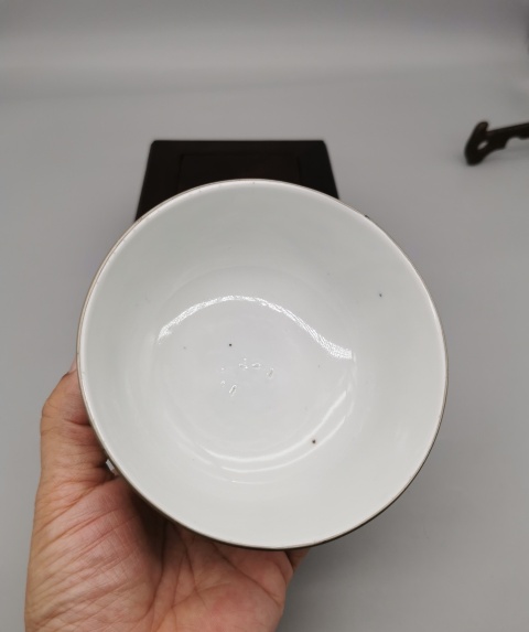 古玩陶瓷晚清光緒青花人物臥足碗拍賣，當前價格3500元