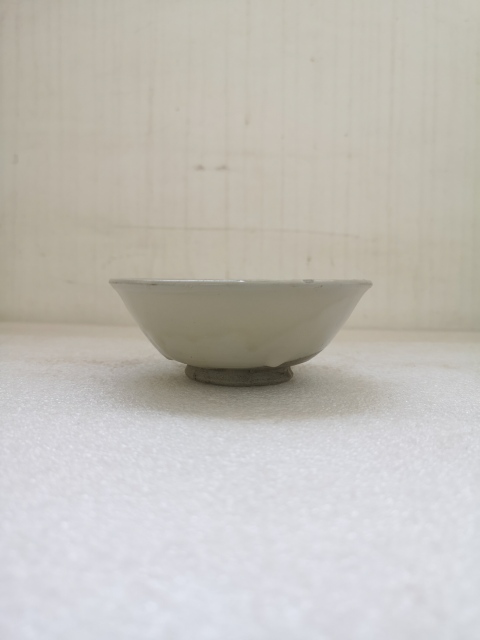 古玩陶瓷元末明初磁州窯白釉碗拍賣(mài),當(dāng)前價(jià)格580元