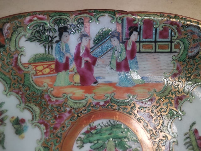 古玩陶瓷清中晚期 廣彩花鳥人物故事紋海棠盤拍賣,當前價格2000元
