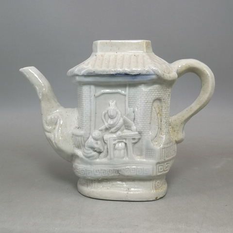 古玩陶瓷清末民國人物花卉紋白釉執壺拍賣，當前價格388元