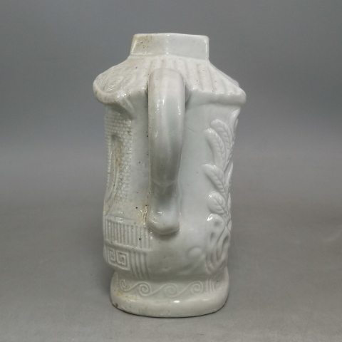 古玩陶瓷清末民國人物花卉紋白釉執壺拍賣，當前價格388元