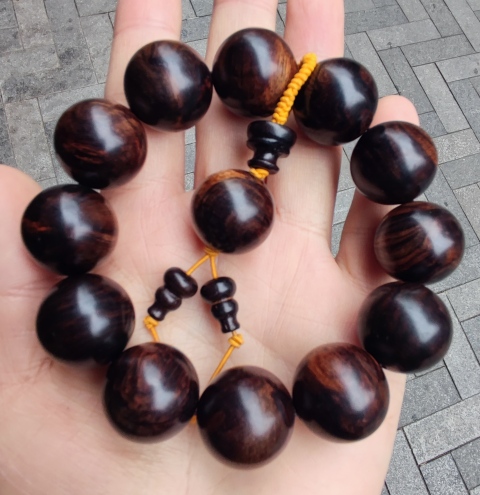 古玩雜項黃花梨手串拍賣,當前價格0元