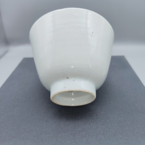 古玩陶瓷清代,美品青白釉仰鐘杯拍賣,當前價格499元