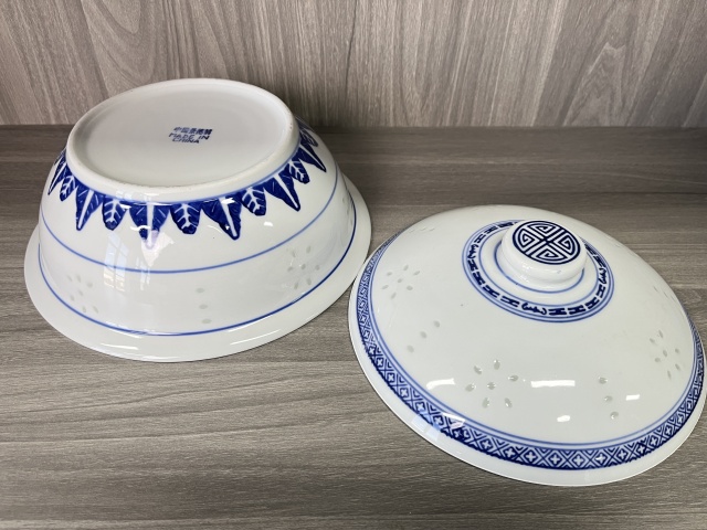 古玩陶瓷青花錦地玲瓏瓷蓋鍋拍賣，當前價格1元