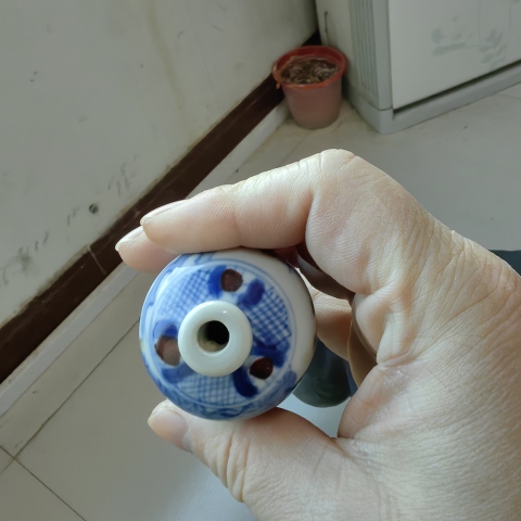 古玩陶瓷青花釉里紅八仙人物故事鼻煙壺拍賣，當前價格8500元