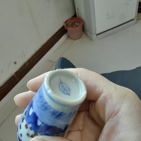 古玩陶瓷青花釉里紅八仙人物故事鼻煙壺拍賣，當前價格8500元