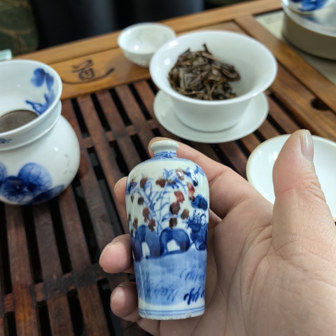 古玩陶瓷青花釉里紅八仙人物故事鼻煙壺拍賣，當前價格8500元