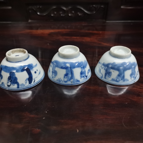 古玩陶瓷清晚期玉字款三星高照圖青花杯三個拍賣，當前價格240元