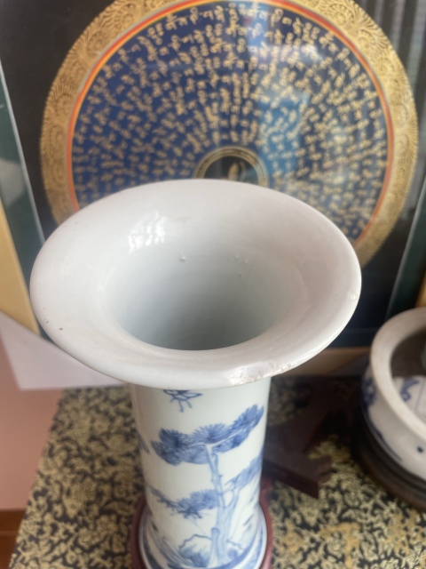 古玩陶瓷康熙松竹梅束腰花觚拍賣,當前價格8000元