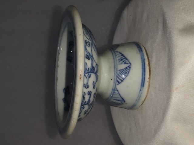 古玩陶瓷青花纏枝花紋高足貢盤拍賣,當前價格580元