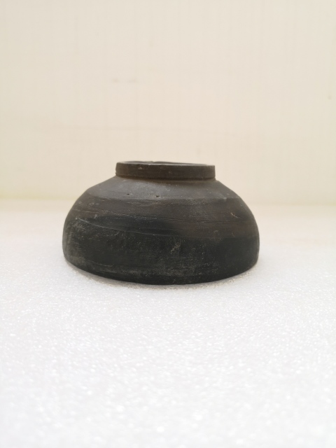 古玩陶瓷黑陶碗拍賣,當前價格480元
