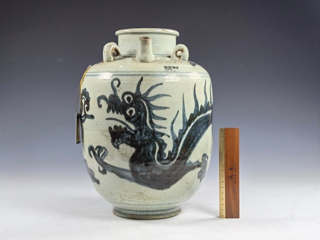 古玩陶瓷明末清初青花龍紋四系壺拍賣(mài),當(dāng)前價(jià)格10500元
