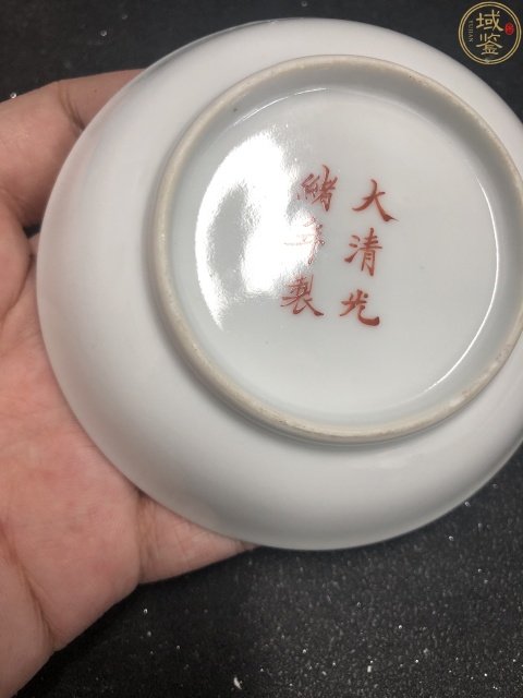 古玩陶瓷民國(guó)·粉彩花籃紋小盤真品鑒賞圖