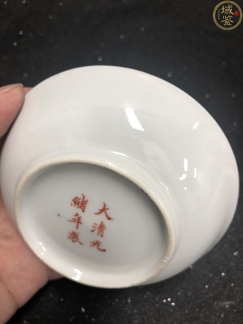 古玩陶瓷民國(guó)·粉彩花籃紋小盤真品鑒賞圖