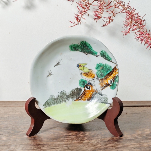 古玩陶瓷粉彩松鷹圖花口盤三只拍賣，當前價格100元