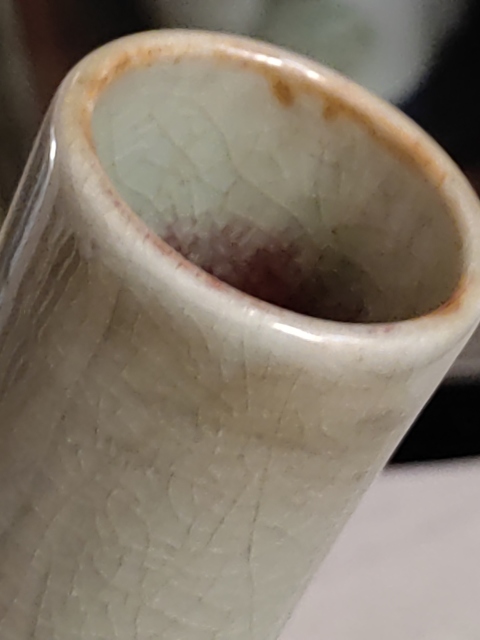 古玩陶瓷清中期朗紅釉長頸瓶拍賣,當前價格12600元