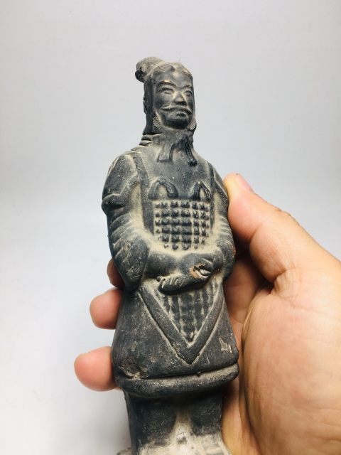 古玩陶瓷人物兵馬陶俑拍賣,當前價格0元