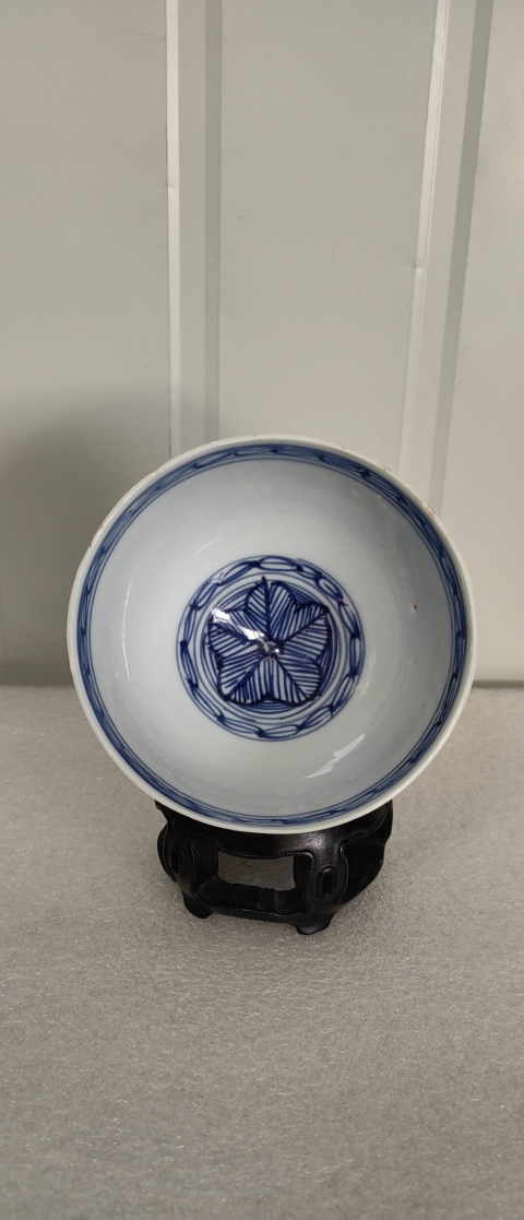 古玩陶瓷清早·青花蓮瓣紋雞心碗拍賣，當前價格8500元