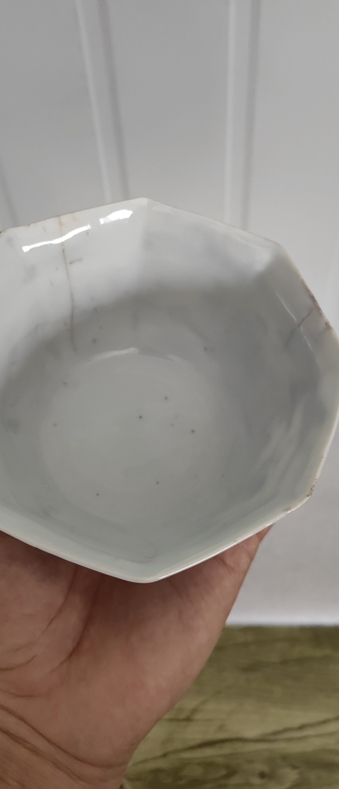 古玩陶瓷順治·人物山水青花八方碗拍賣，當前價格5500元