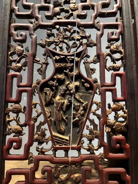 古玩雜項(xiàng)清代雕花窗拍賣(mài)，當(dāng)前價(jià)格3000元