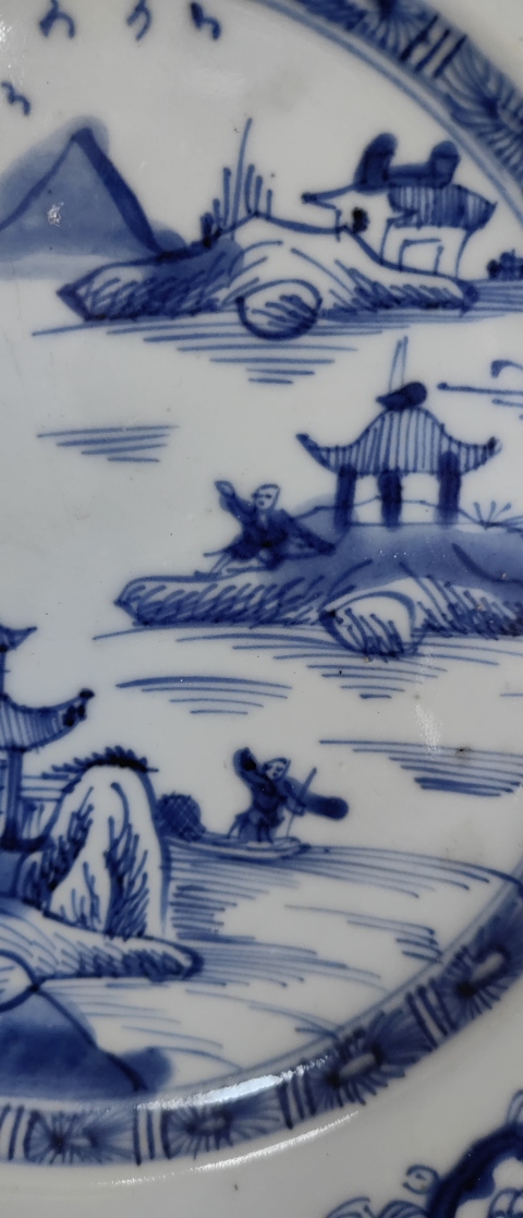 古玩陶瓷康熙·樓臺亭閣山水紋青花盤拍賣，當(dāng)前價格950元