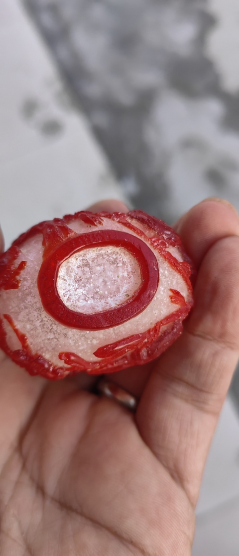 古玩陶瓷料器套紅雕刻鼻煙壺拍賣，當(dāng)前價格388元
