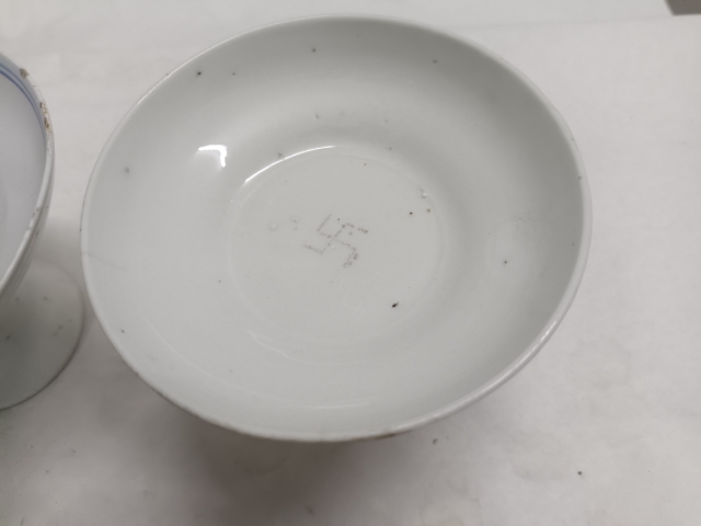 古玩陶瓷民國花卉紋高足盤三個拍賣,當前價格128元