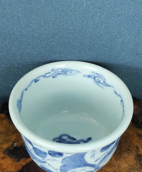 古玩陶瓷【無托實拍】青花花卉紋大茶杯拍賣，當前價格188元