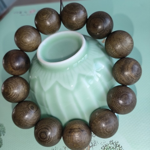 古玩雜項老料金絲楠木,陰沉木手串拍賣,當前價格1300元