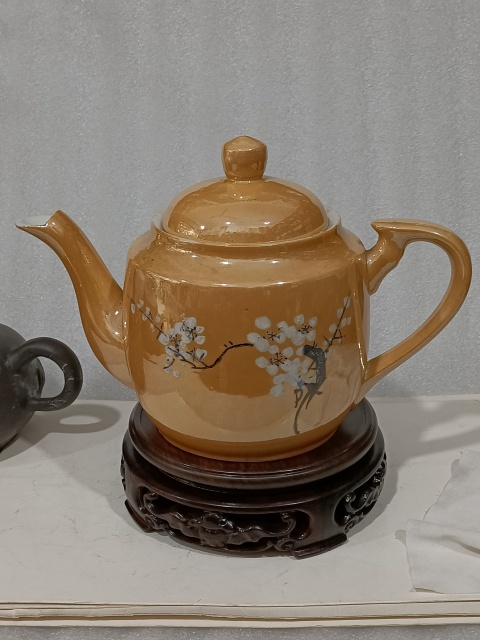 古玩陶瓷紫金釉梅紋執壺拍賣,當前價格328元