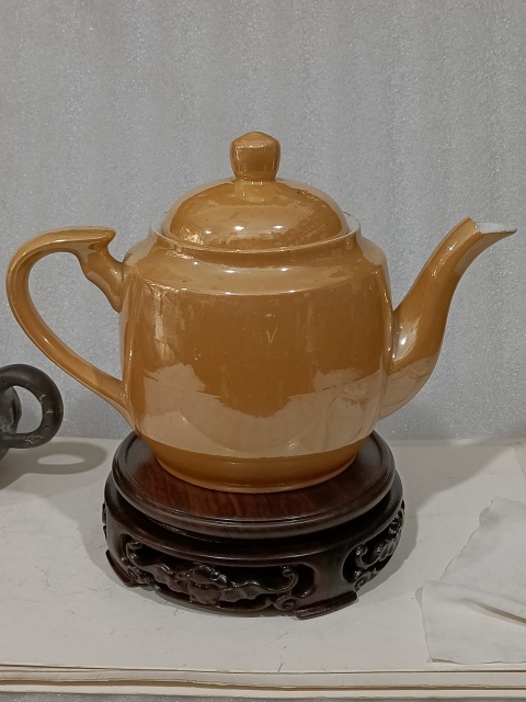 古玩陶瓷紫金釉梅紋執壺拍賣,當前價格328元
