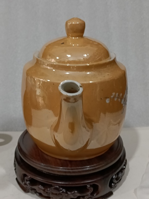 古玩陶瓷紫金釉梅紋執壺拍賣,當前價格328元