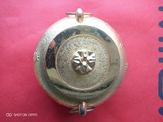古玩銅器現(xiàn)代日本鎏金茶釜拍賣，當(dāng)前價(jià)格465元