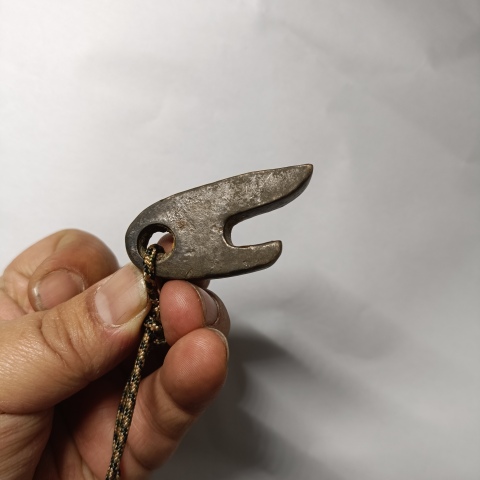 古玩銅器戰國弩機配件勾心拍賣,當前價格298元