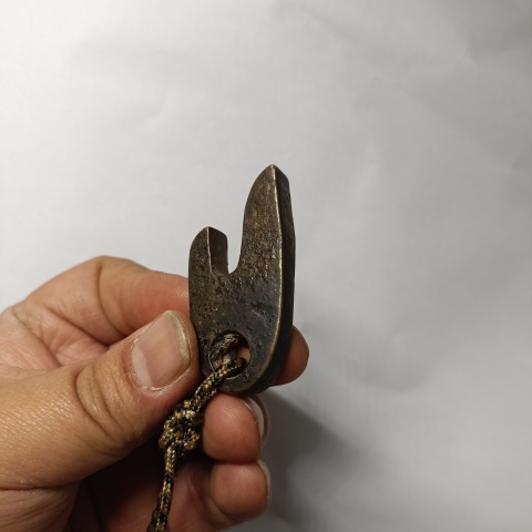 古玩銅器戰國弩機配件勾心拍賣,當前價格298元