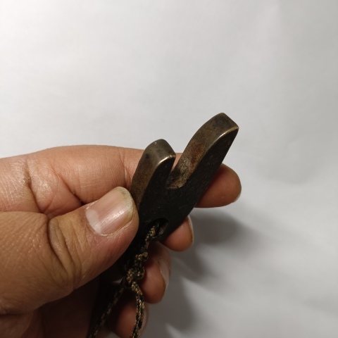 古玩銅器戰國弩機配件勾心拍賣,當前價格298元