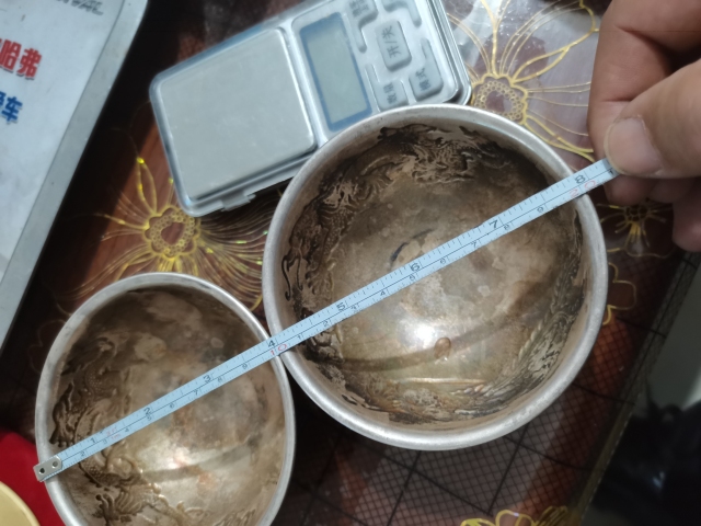 古玩雜項銀碗底款老鳳祥。龍鳳呈祥。一對一塊出。拍賣，當前價格5999元