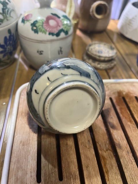古玩陶瓷青花山水風景紋瓶拍賣,當前價格12000元