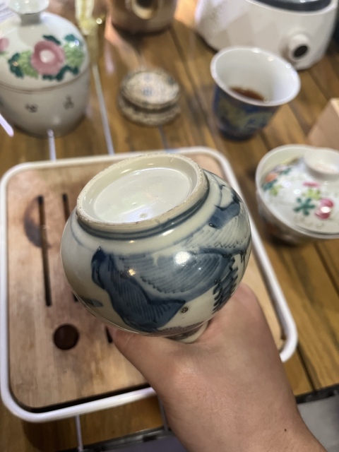 古玩陶瓷青花山水風景紋瓶拍賣,當前價格12000元