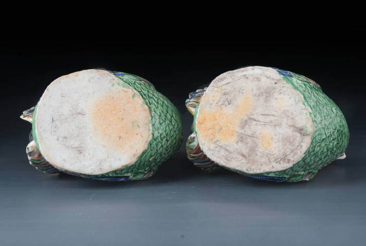 古玩陶瓷【8848-49】清乾隆  粉彩雄雞瓷塑擺件拍賣，當前價格8100元