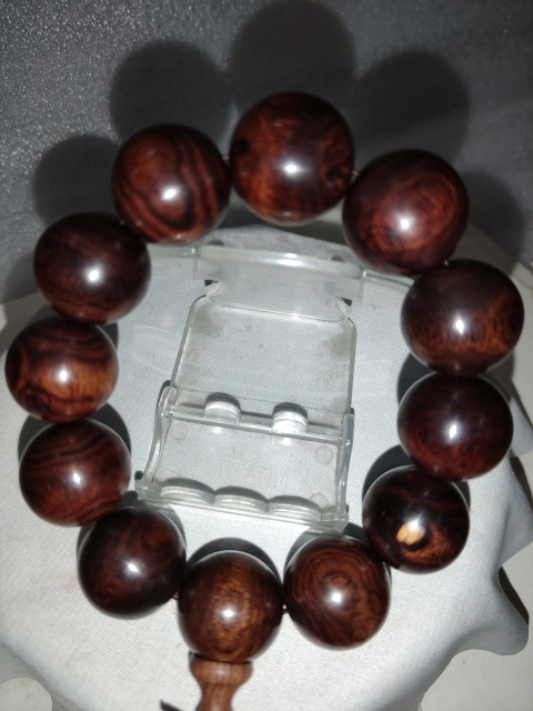 古玩雜項(xiàng)黃花梨手串拍賣，當(dāng)前價(jià)格0元