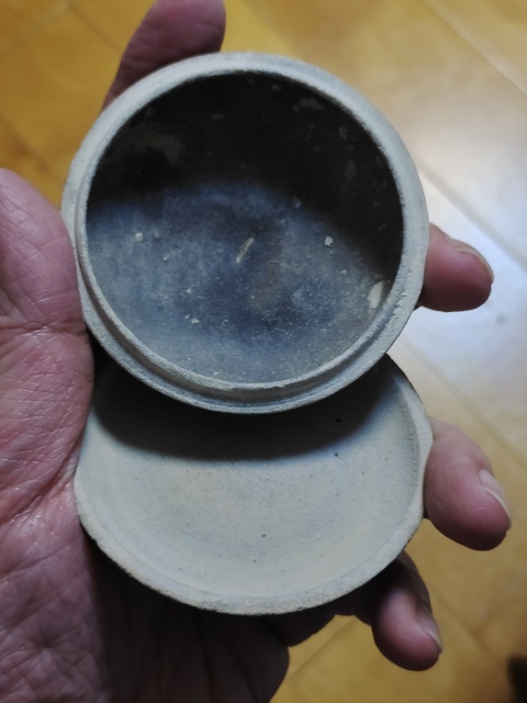 古玩陶瓷褐釉印泥盒拍賣，當前價格680元