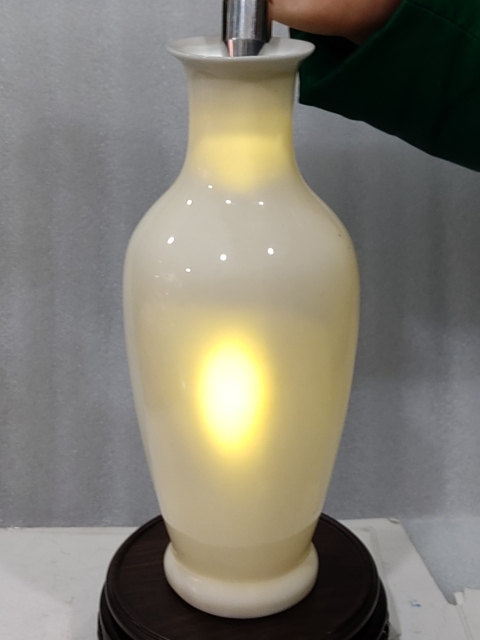 古玩陶瓷白釉瓶拍賣,當前價格680元